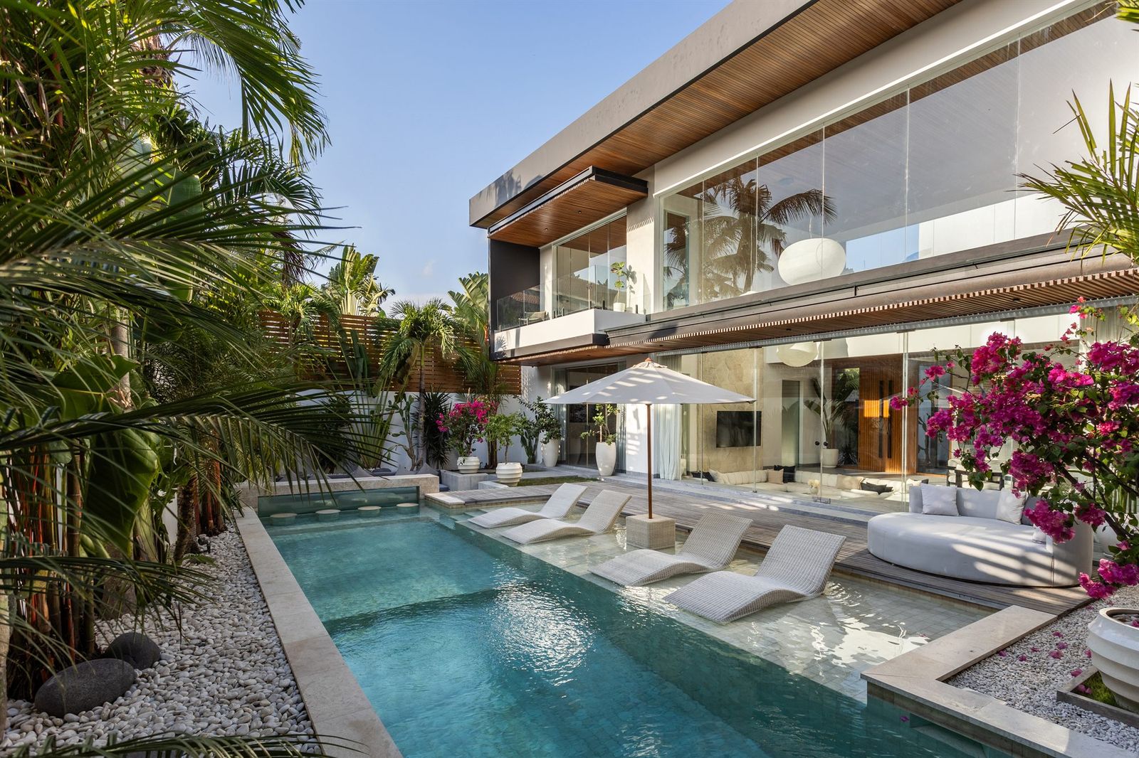 Villa Ocearn — Pool & outdoor living 2