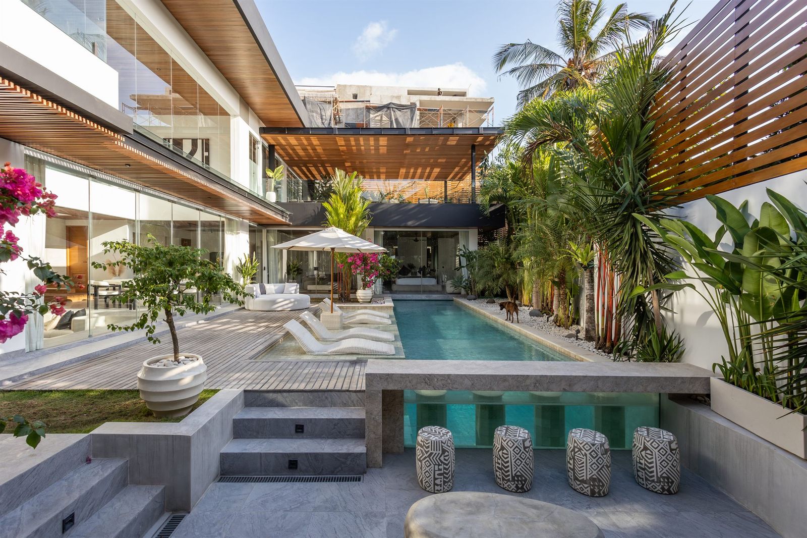 Villa Ocearn — Pool & outdoor living 3