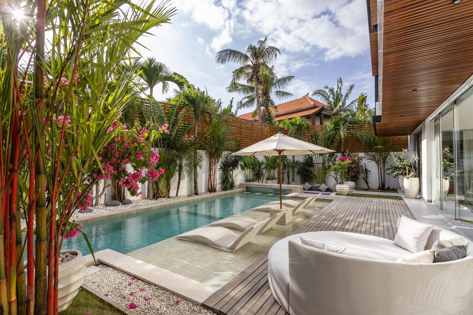 Villa Ocearn — Pool & outdoor living 4