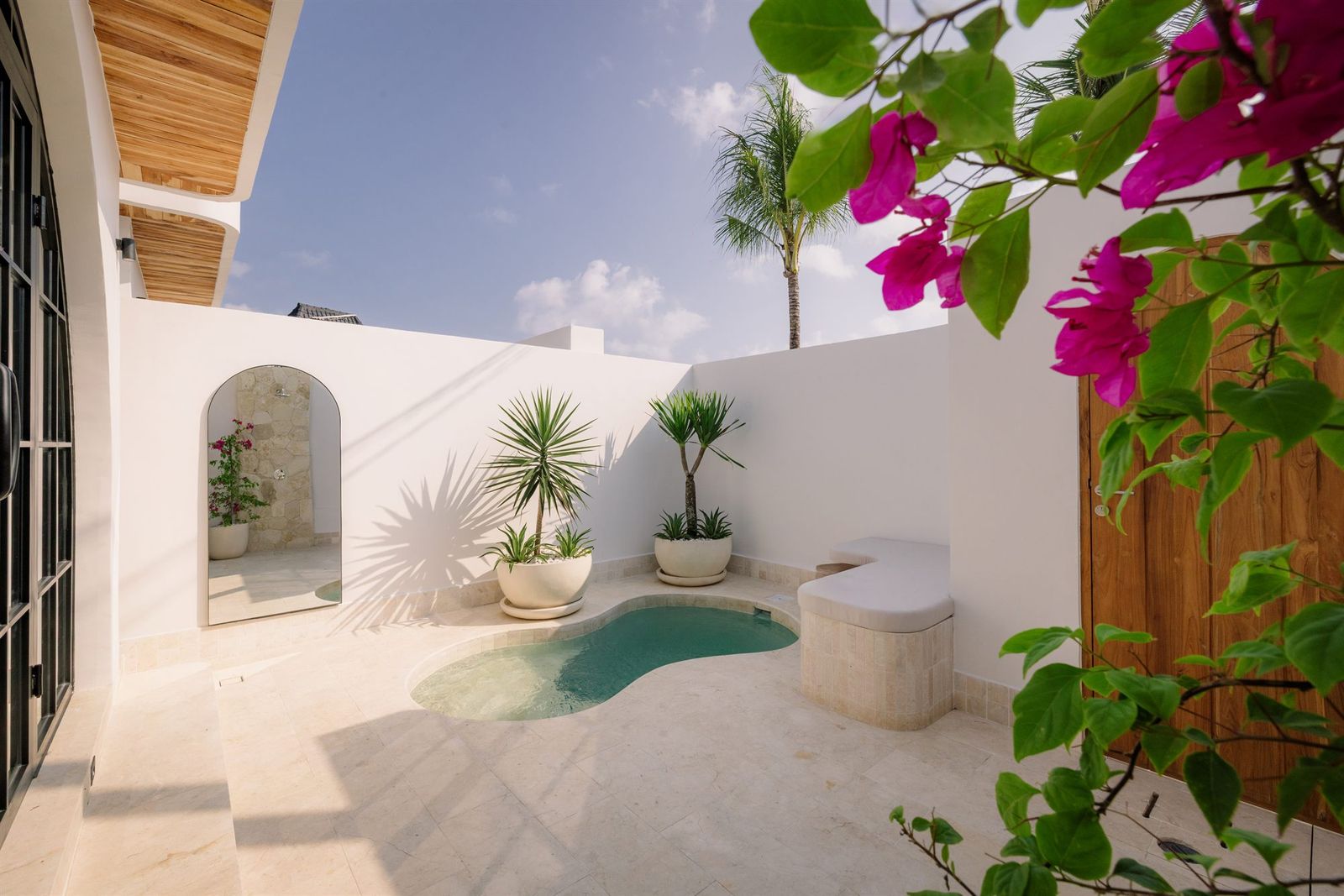 Uluwatu Villas — Suite 1 2